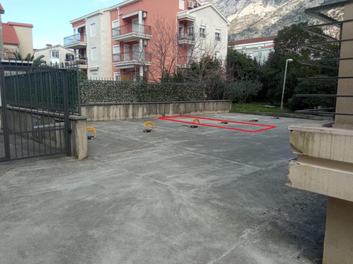 Minka 2 Kotor